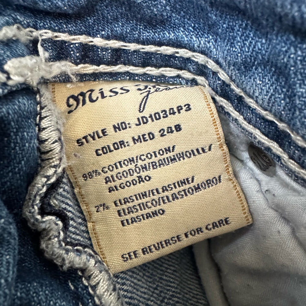Miss Me denim capris - Picture 8 of 9